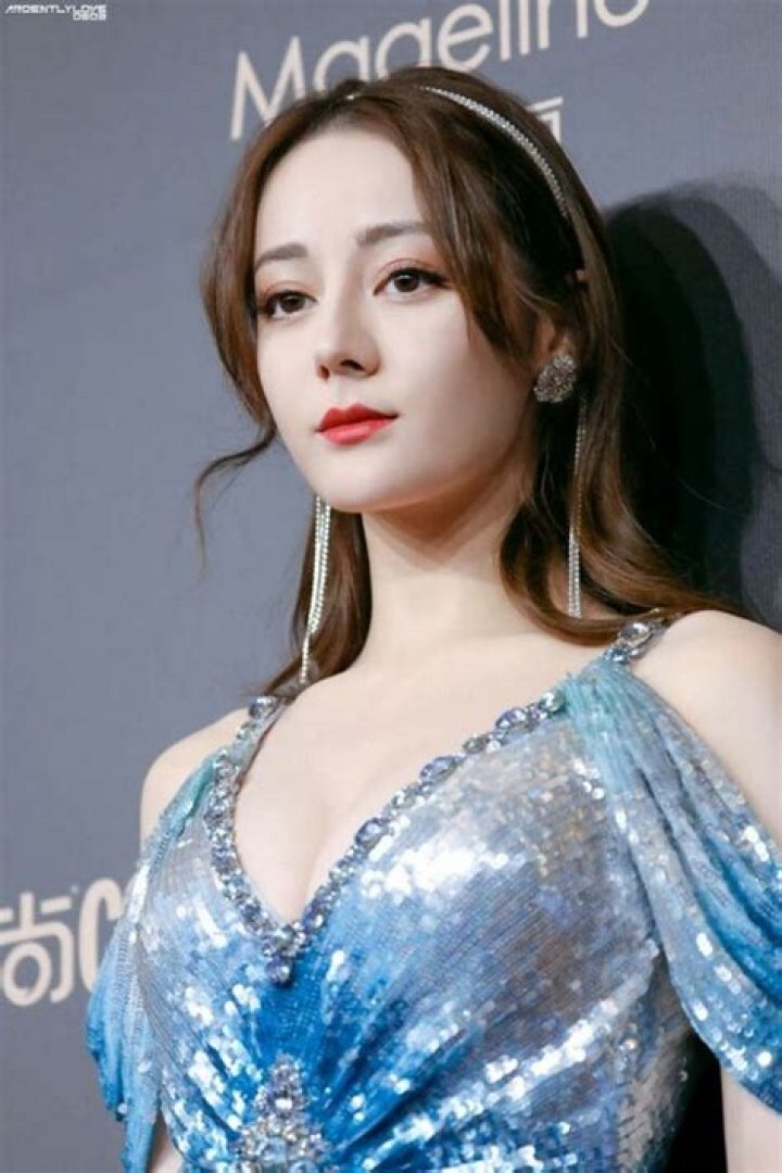 15 Most Attractive Chinese Actresses [Names With Photos]