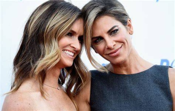 7 Famous Lesbian Couples Who Define True Love Lesbian couple, Lesbian