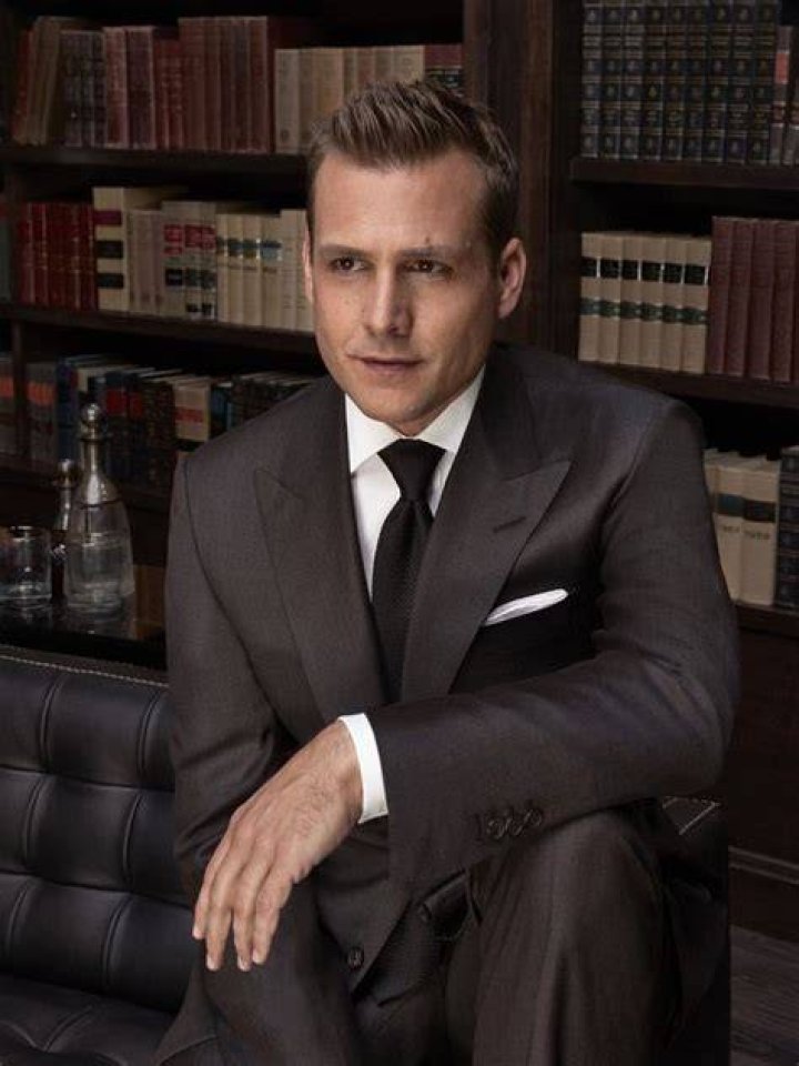 A Comprehensive Guide: Uncovering Harvey Specter's Age In Season 4