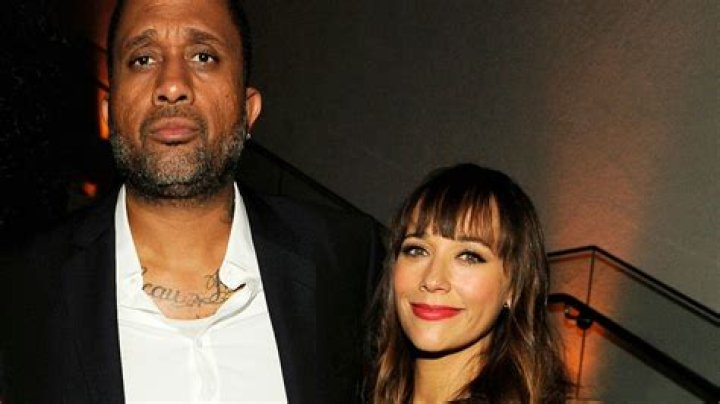 A Guide To Rashida Jones' Romantic Relationships