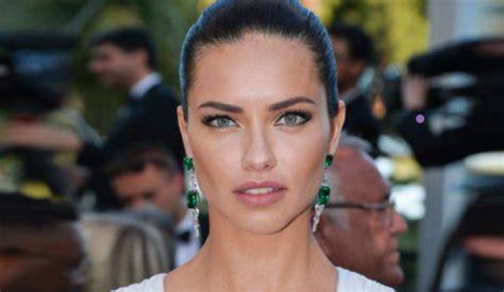 Adriana Lima Net Worth, Boyfriend, Age, Parents, Children, News, Height