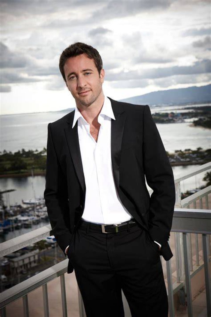 Alex O'Loughlin IMDb
