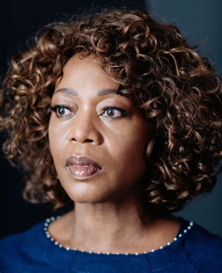 Alfre Woodard Biography, Height & Life Story Super Stars Bio