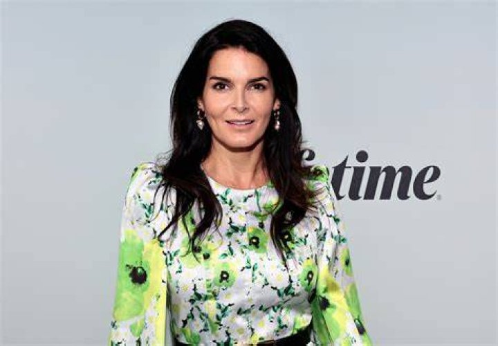 Angie Harmon says man delivering groceries fatally shot her dog while