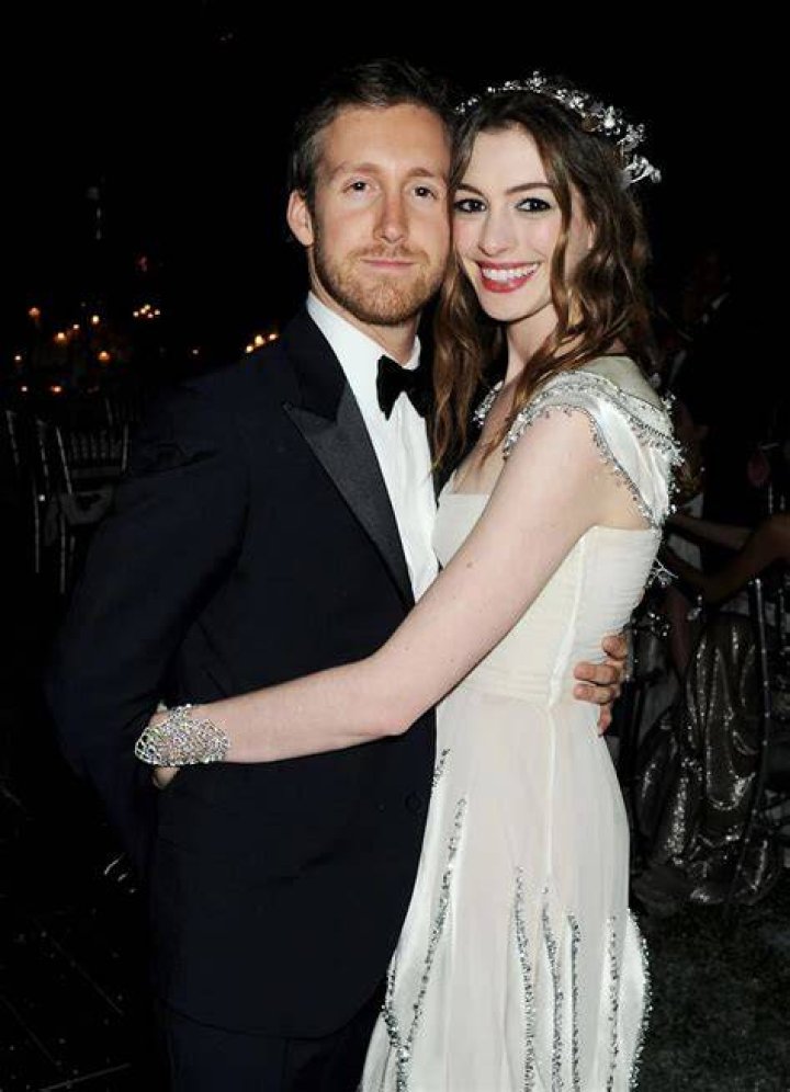 Anne Hathaway's Husband (Adam Shulman) Net Worth In 2024: A Deep Dive