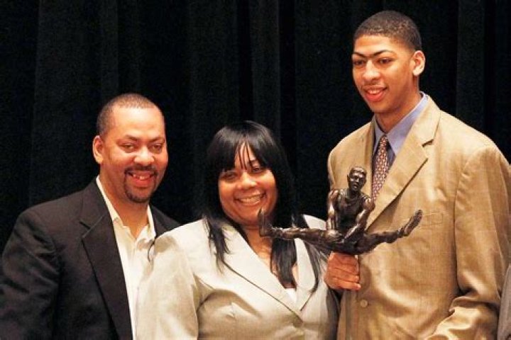 Anthony Davis' Dad: A Look At The Life Of Anthony Davis Sr.