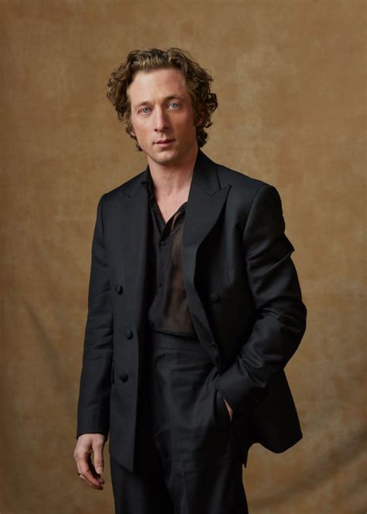 Are Jeremy Allen White & Gene Wilder Related? The Uncanny Resemblance