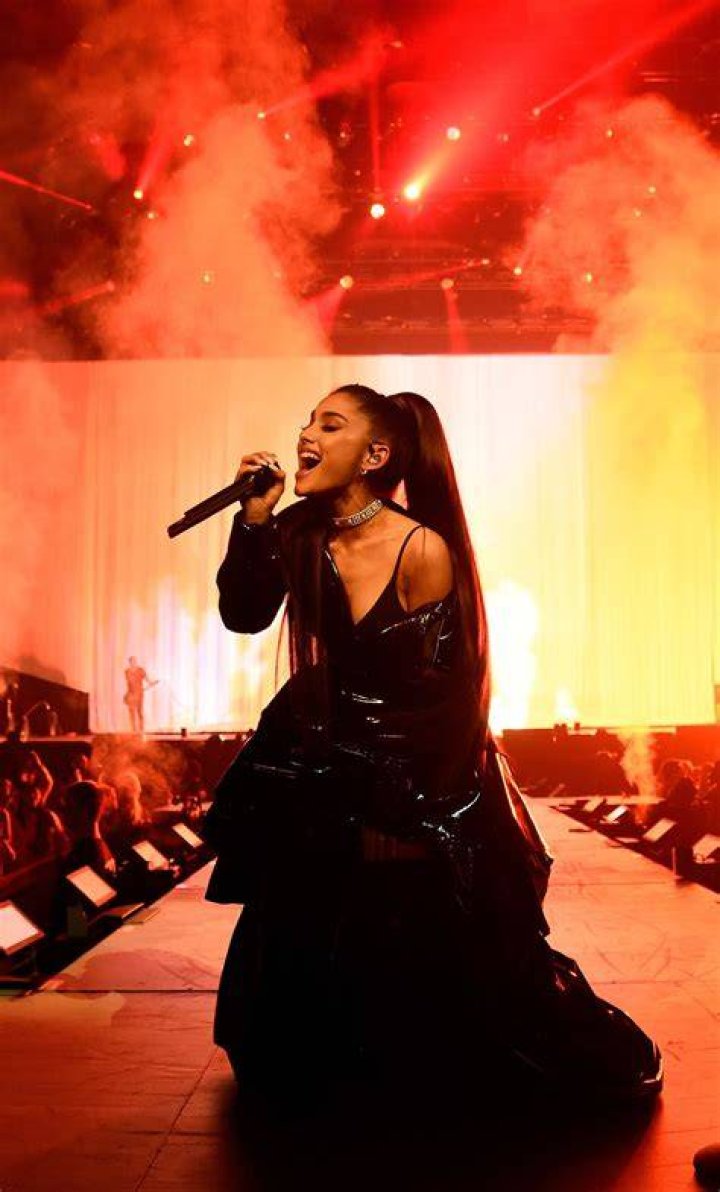 Ariana Grande's New Boyfriend Ethan Slater Files for Divorce from Wife