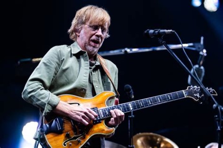 Astonishing Trey Anastasio's True Height Revealed