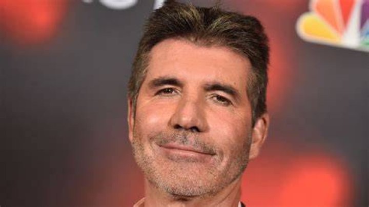 At Simon Cowell's Last Farewell! Howie Mandel and thousands of people
