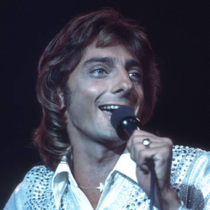 Barry Manilow's Most Iconic Melody: A Timeless Masterpiece
