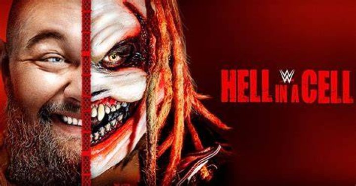 Bray Wyatt returns at Hell in a Cell, costs Dean Ambrose match with