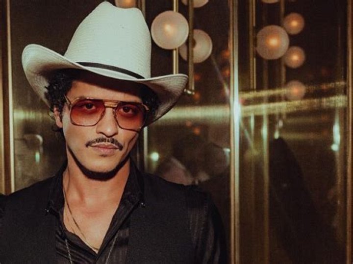 Bruno Mars' Staggering Salary: Uncovering The Wealth Of The Legendary Singer