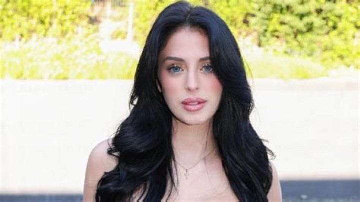 Camilla Araujo Leaked Video And Photos - The Complete Collection