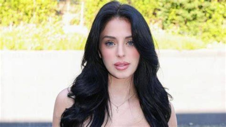 Camilla Araujo's Exclusive Content On OnlyFans: An In-Depth Look