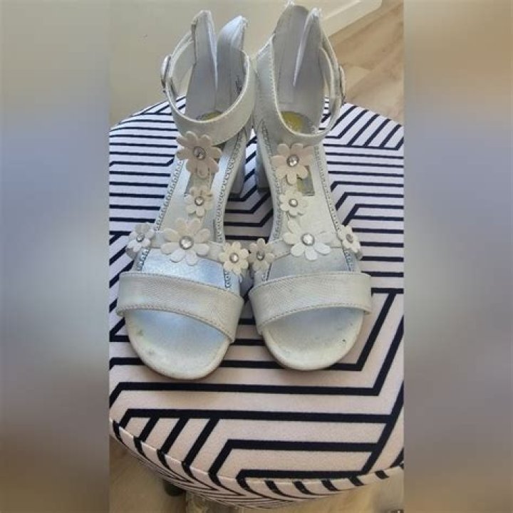 Captivating Rachel Shoes Sandals: Elevate Your Style With Comfort And Fashion