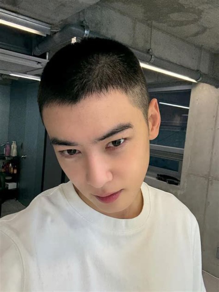 Cha Eun Woo's Latest Buzz: All The Scoop!