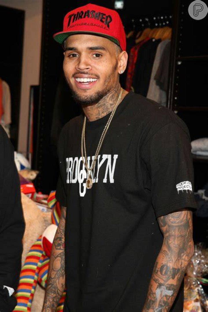 Chris Brown é acusado de drogar e violentar mulher nos Estados Unidos