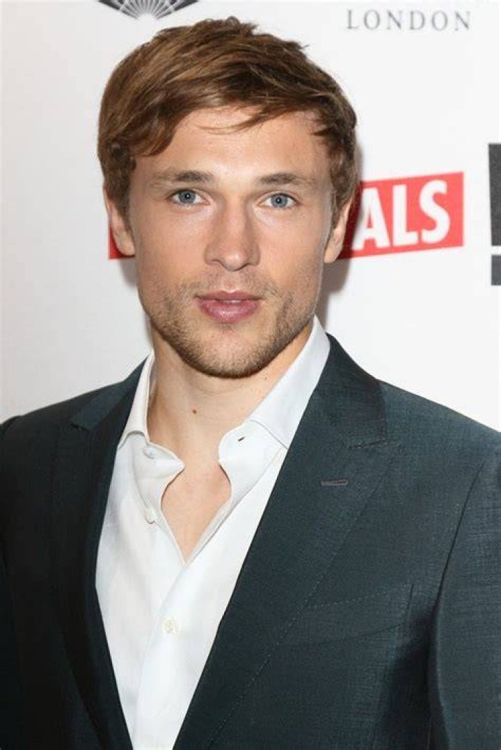 Classify English Actor