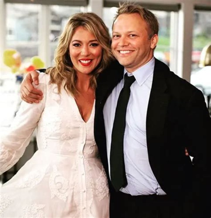 CNN’s Brooke Baldwin & Producer Husband; Married In Paradise, Wedding