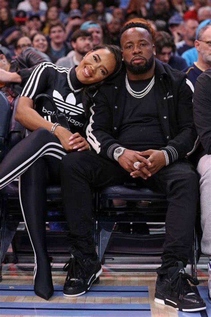 Coupled Up Yo Gotti & Angela Simmons Attend Grizzlies Game