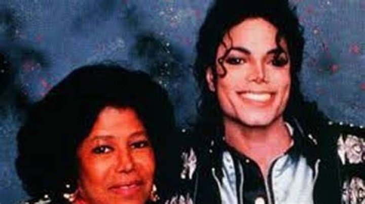 ¡Cumplió 90 años! Mira cómo luce actualmente la mamá de Michael Jackson