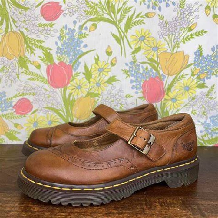 Discover Stylish Doc Martens Mary Janes: The Perfect Footwear For Any Occasion