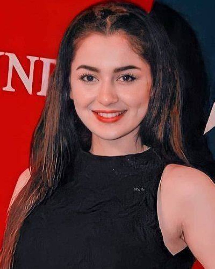 Discover The Captivating Height Of Actress Hania Aamir