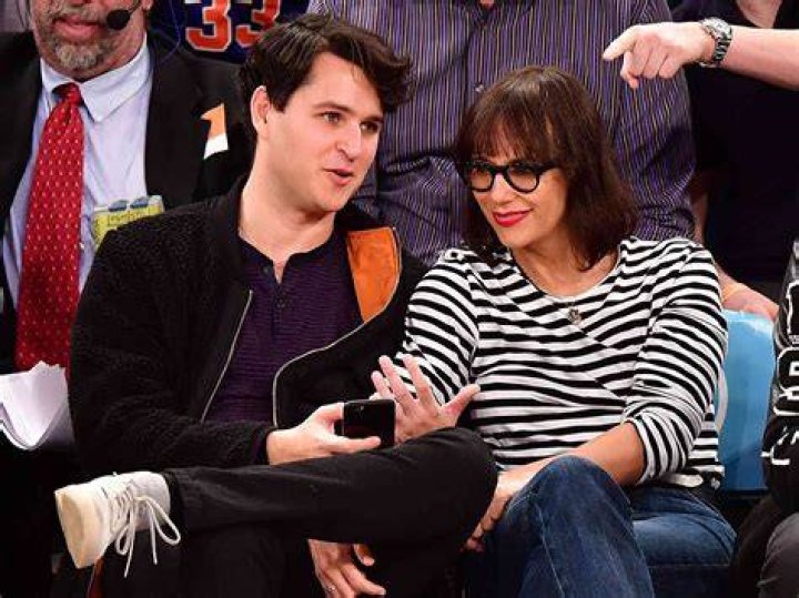 Discover The Husband Of Rashida Jones: Uncover The Details