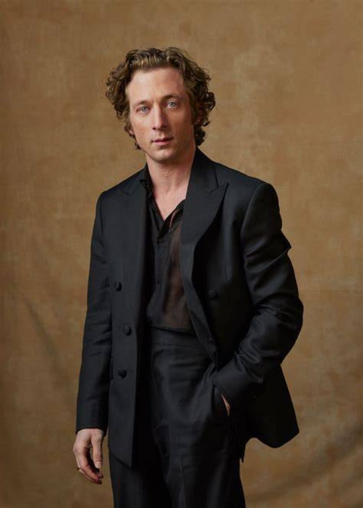 Discovering Jeremy Allen White: The Free Showtime Star Of Shameless