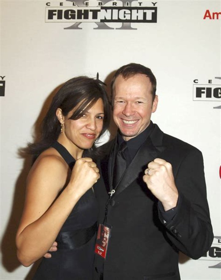 Donnie Wahlberg And Kimberly Fey: A Love Story