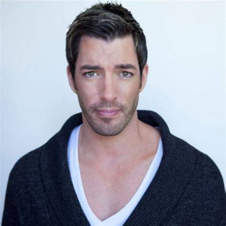 Drew Scott...yes please! NO WORRIES DREWSKIE ♥♥♥ Drew scott