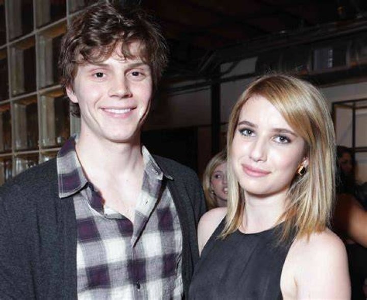 Emma Roberts and Evan Peters pack on the PDA in NYC Daily Mail Online
