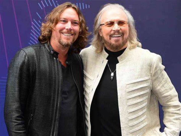 Etnia de Barry Gibb, &iquest;Cu&aacute;l es la etnia de Barry Gibb? High School of