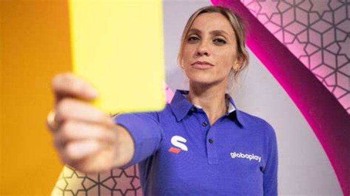 Fernanda Colombo ／ Em um relacionamento s&eacute;rio com a TV