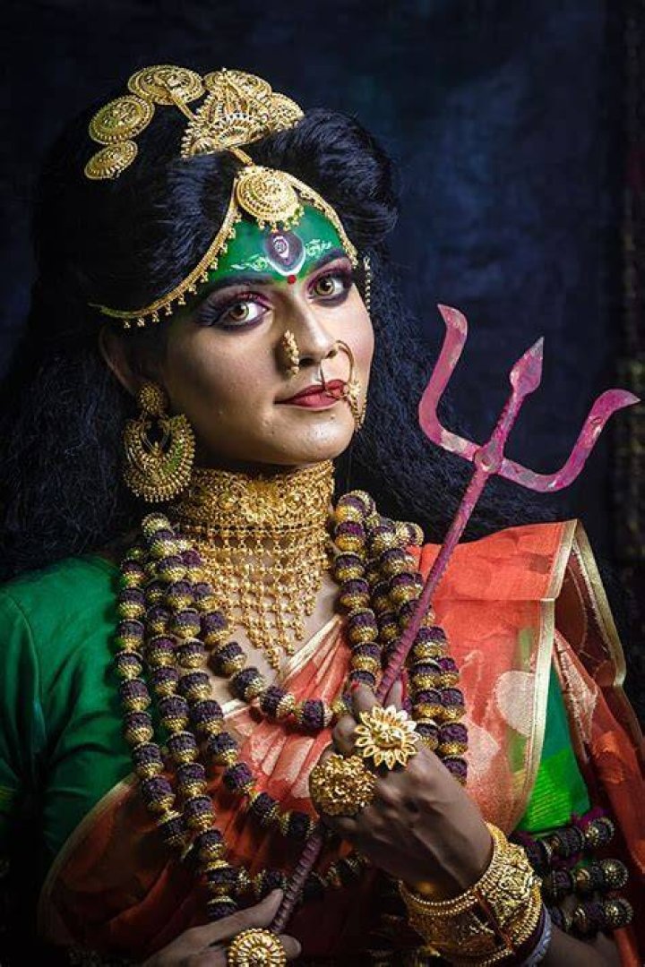FilePrewedding makeup.jpg Wikimedia Commons