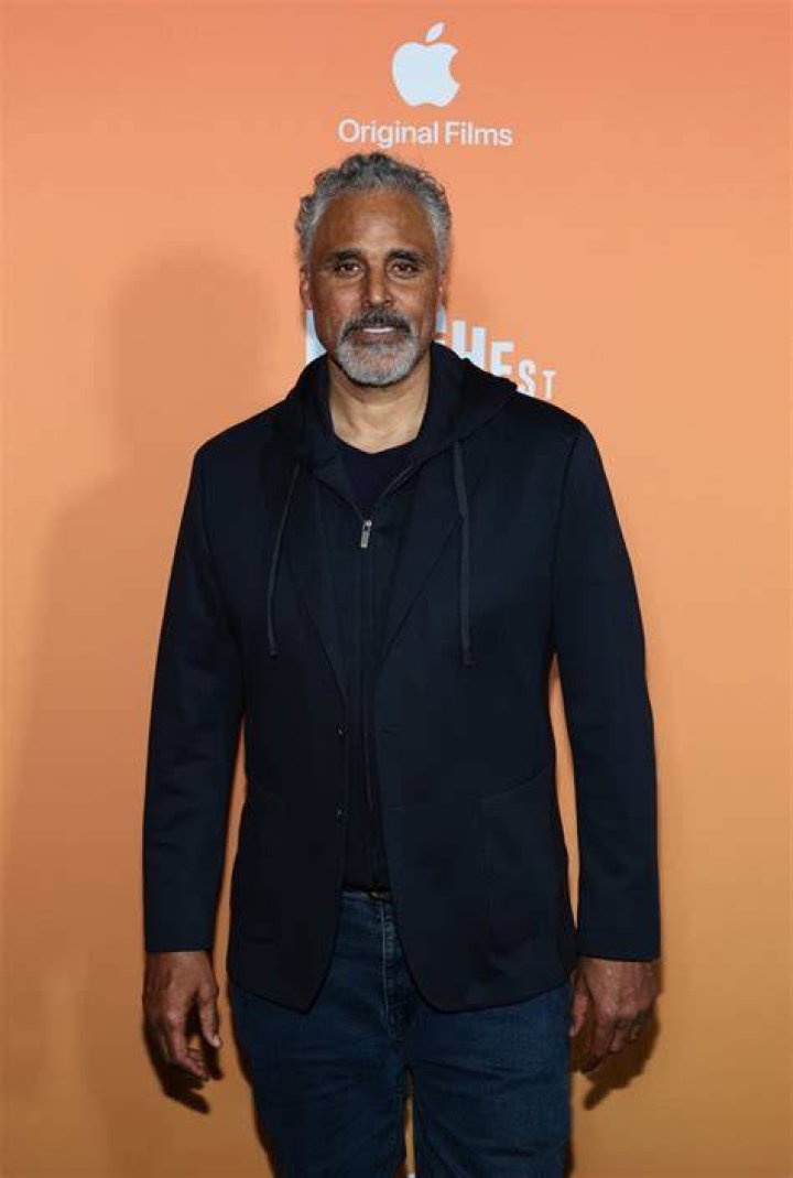 Former NBA Champion, Rick Fox&rsquo;s life, career, and relationships. Know