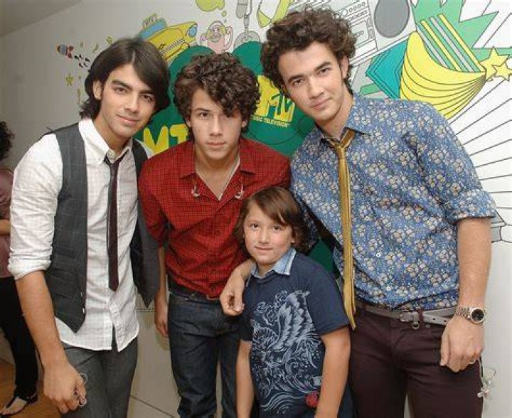Frankie Jonas Talks Reuniting With Brother Kevin For Big TV Return