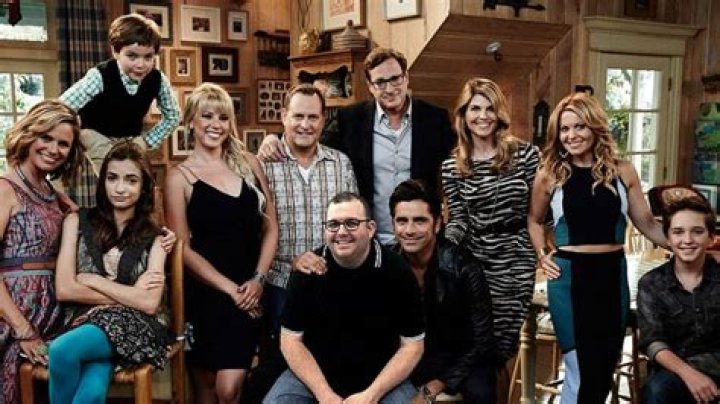 Fuller House Continuação da série Três É Demais ganha seu primeiro