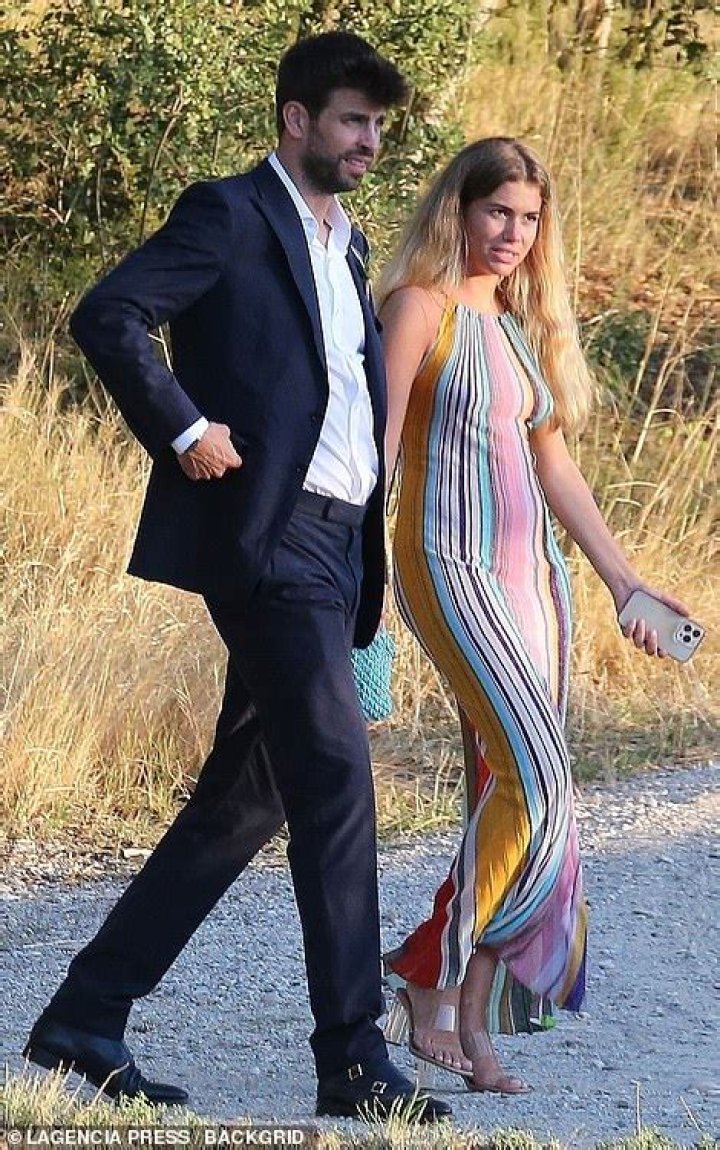 Gerard Piqué and new girlfriend Clara Chia Marti ‘awkward’ as they step