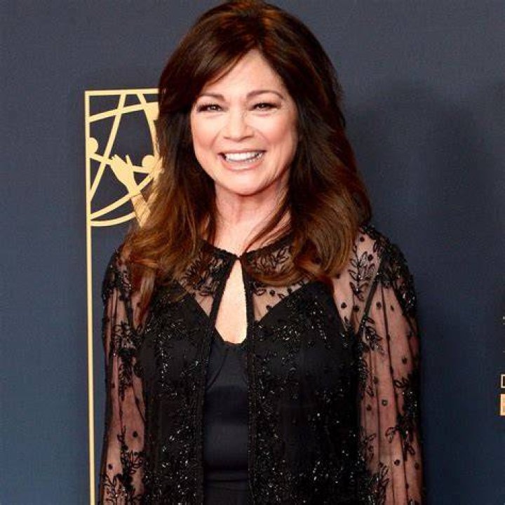 Get The Complete Scoop On Valerie Bertinelli's Age