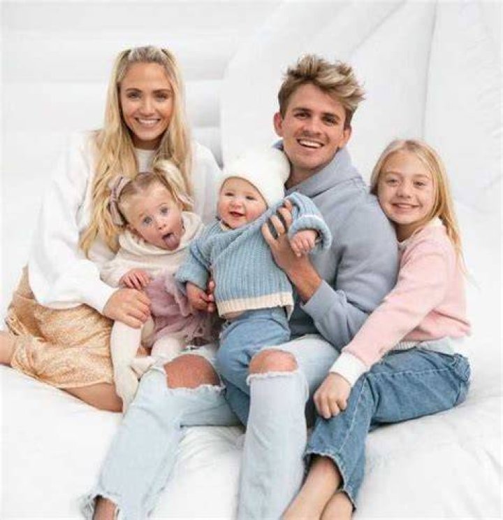 How Much Money The LaBrant Fam (Cole&Sav) Make On YouTube Net Worth