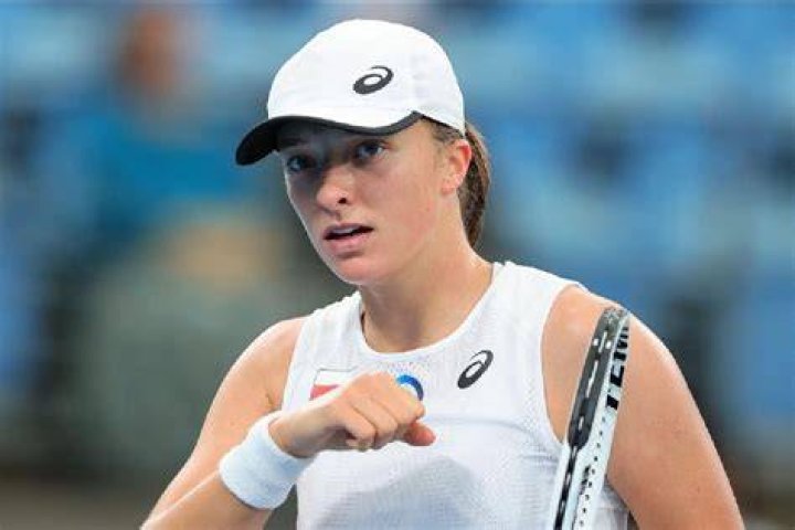 Iga Swiatek is confident she can defend the French Open title despite a
