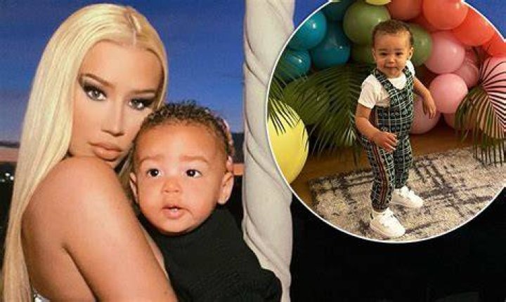 Iggy Azalea Says Son with Playboi Carti Has 'Both Parents' Around