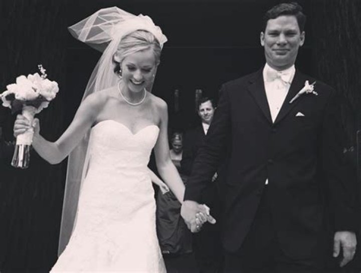 Is Sandra Smith Fox News Married