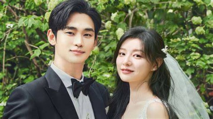 IU And Kim Soo Hyun Relationship: Rumors, Dating In Real Life Or Just On Screen?