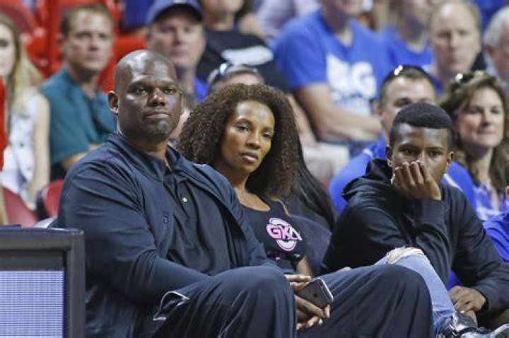 Jamal Mashburn Jr. wants to follow in father's footsteps, puts on a