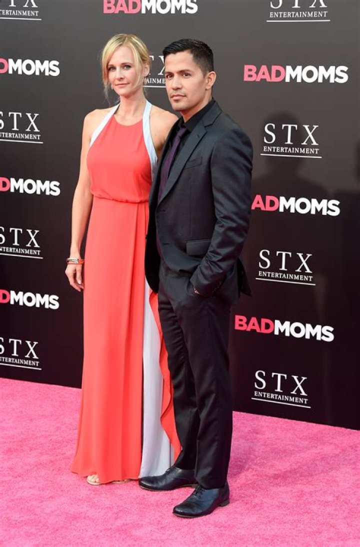 Jay Hernandez Wife, Who’s the Magnum PI Star Married to in Real Life?