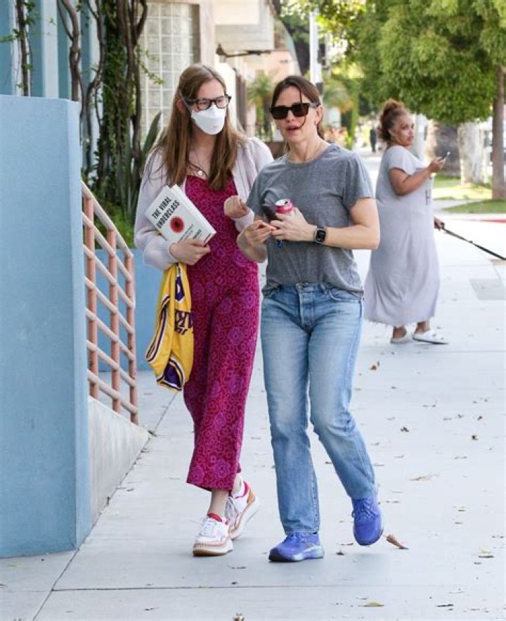 Jennifer Garner's Daughter Enrolls In College: Details Revealed