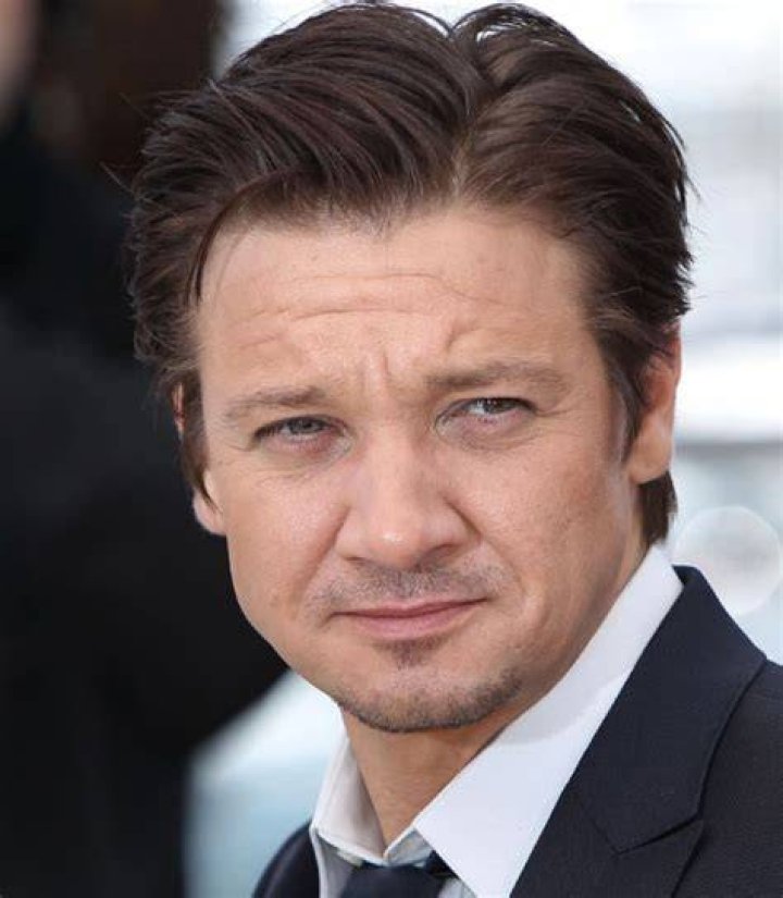 Jeremy Renner Biography, Age, Wiki, Net Worth, Wife, Height